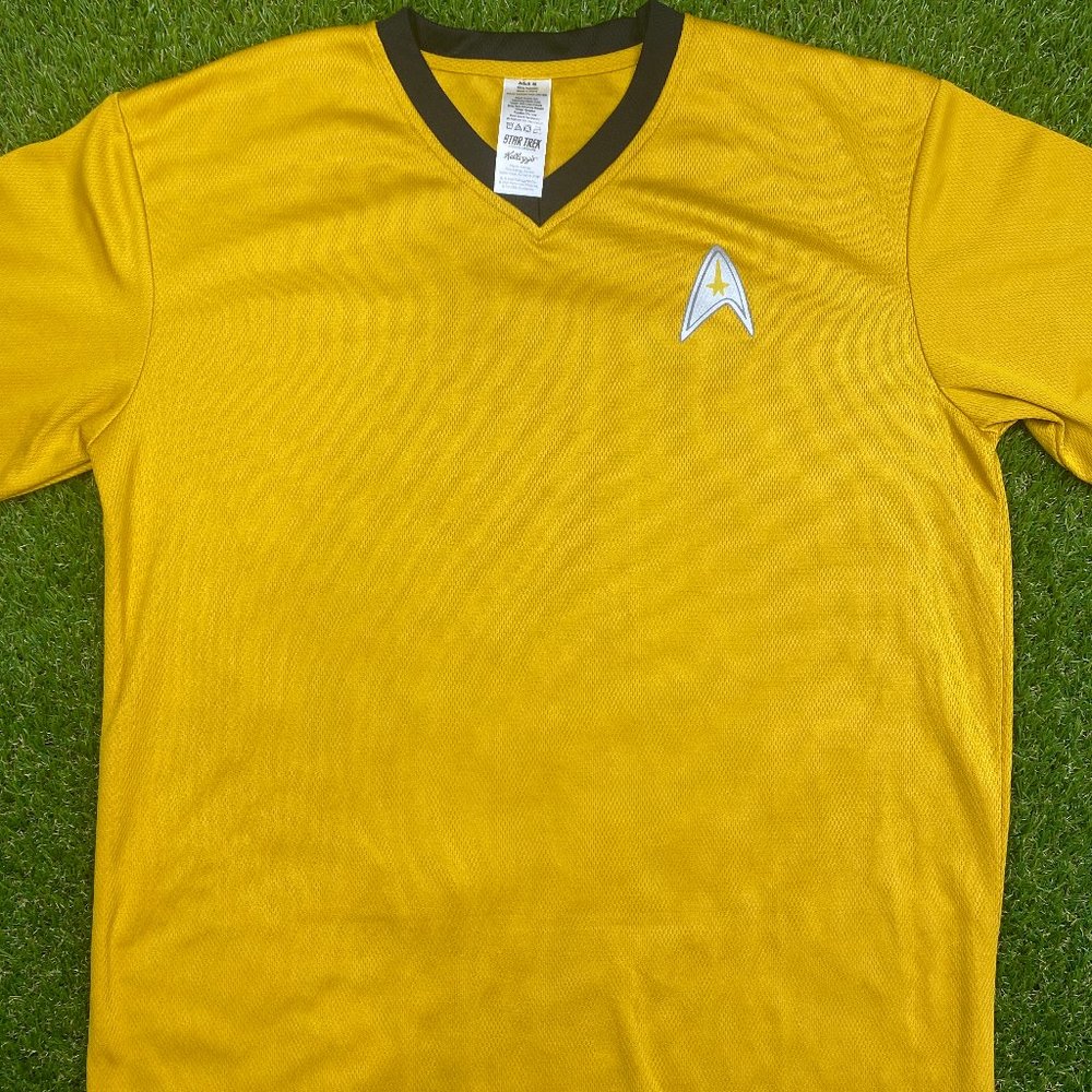 Star Trek captain Kirk yellow uniform shirt mens M 0653